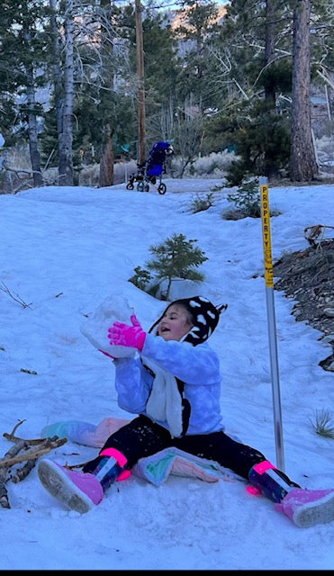 Help Isabella Explore Her World!